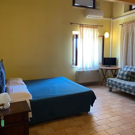 Alloggio per agriturismo Taverna Dei Guelfi Senigallia