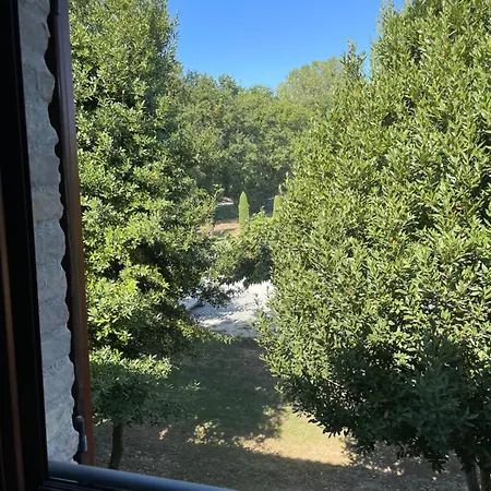 Alloggio per agriturismo Taverna Dei Guelfi *